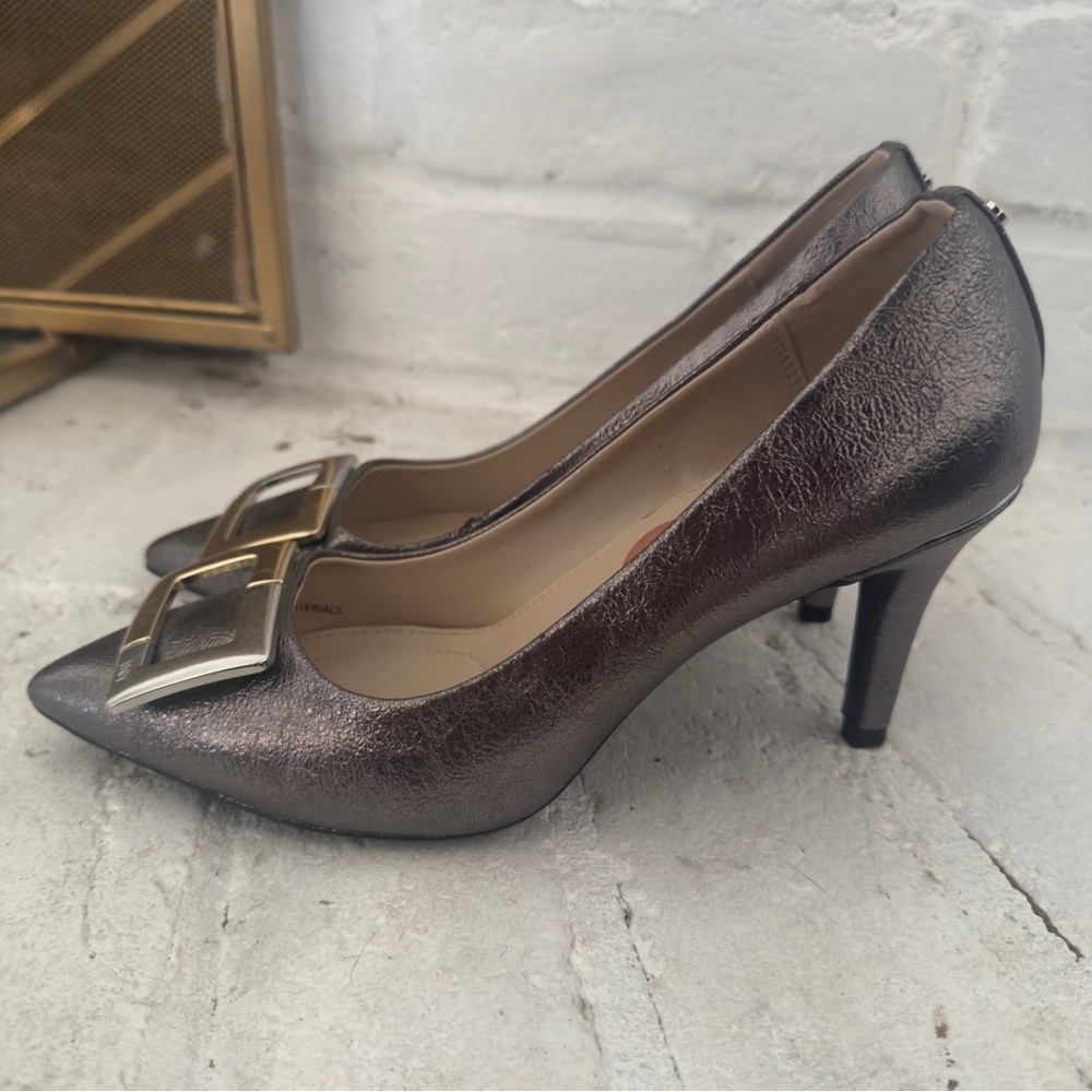 Jones New York Bronze Metallic Pointed Toe Heels 7.5 JNY Buckle Pumps - Picture 4 of 8